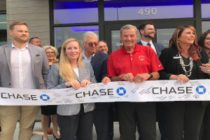 Treasurer Davis with JP Morgan Chase and Middletown city officials at grand opening of new bank branch.
