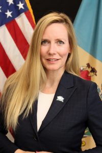 Official Head Shot of Delaware treasurer Colleen Davis